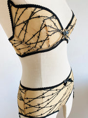 Agent Provocateur "Maschina" Barbed Wire Set 32E Bra / Sz Sm Brief Suspenders