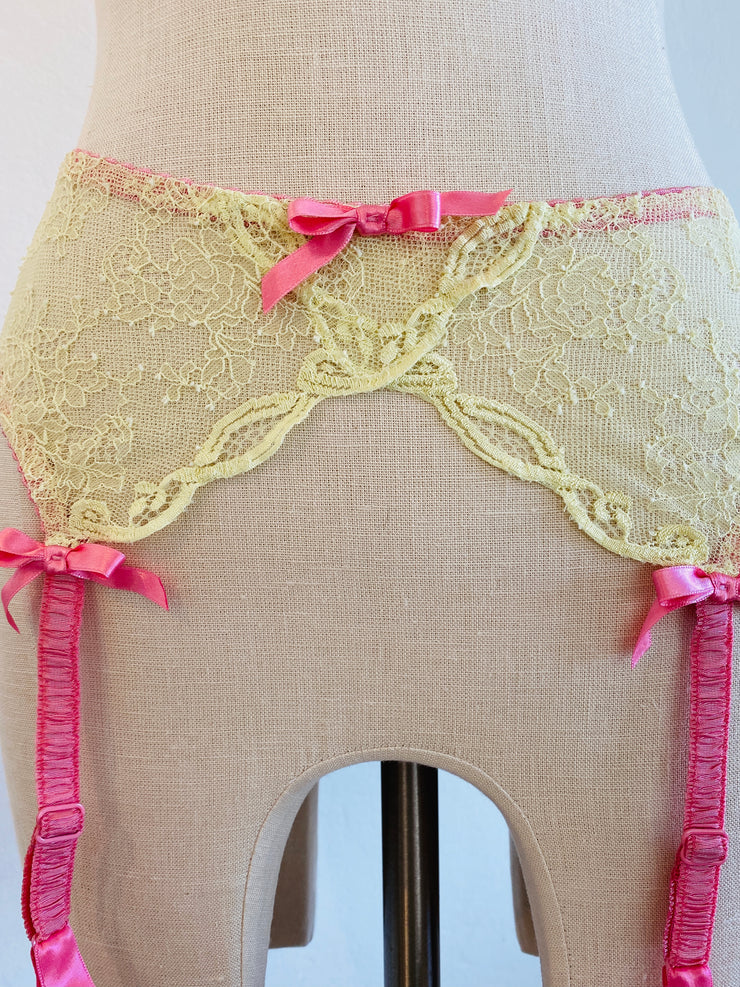 Agent Provocateur Light Yellow Pink Lace Suspenders Sz Sm