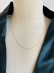 Delicate 10K Yellow Gold Cable Chain Necklace .2 Grams