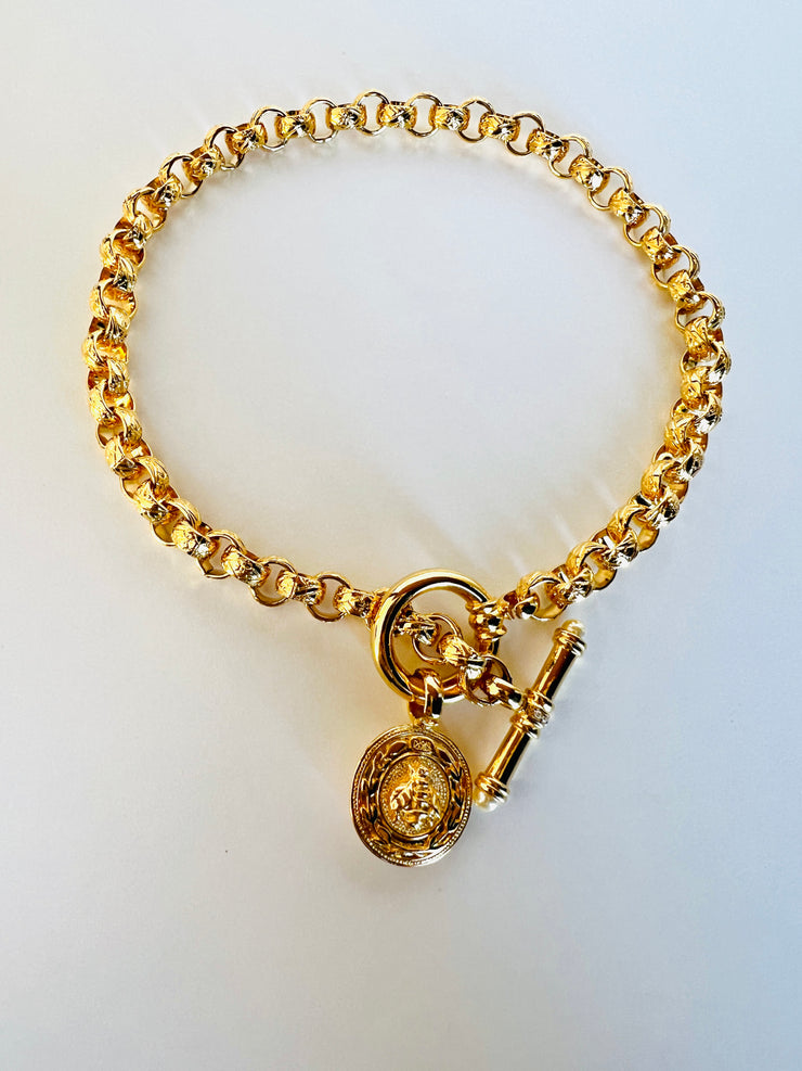 Joan Rivers Bee Toggle Cable Link Gold Choker Necklace